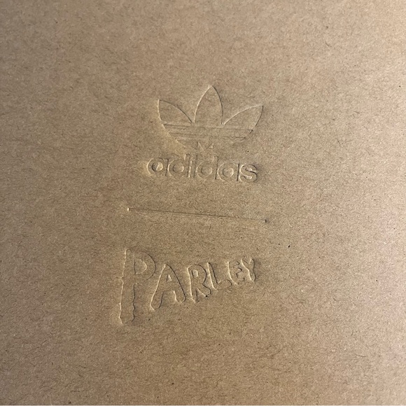 ADIDAS Men’s Superstar Parley Shoes - Picture 10 of 12